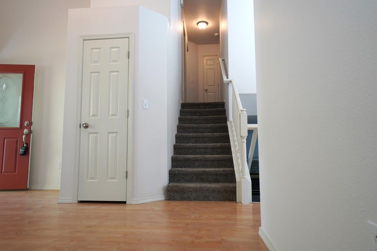 7527 W Lamplighter St - Photo 4 of 32