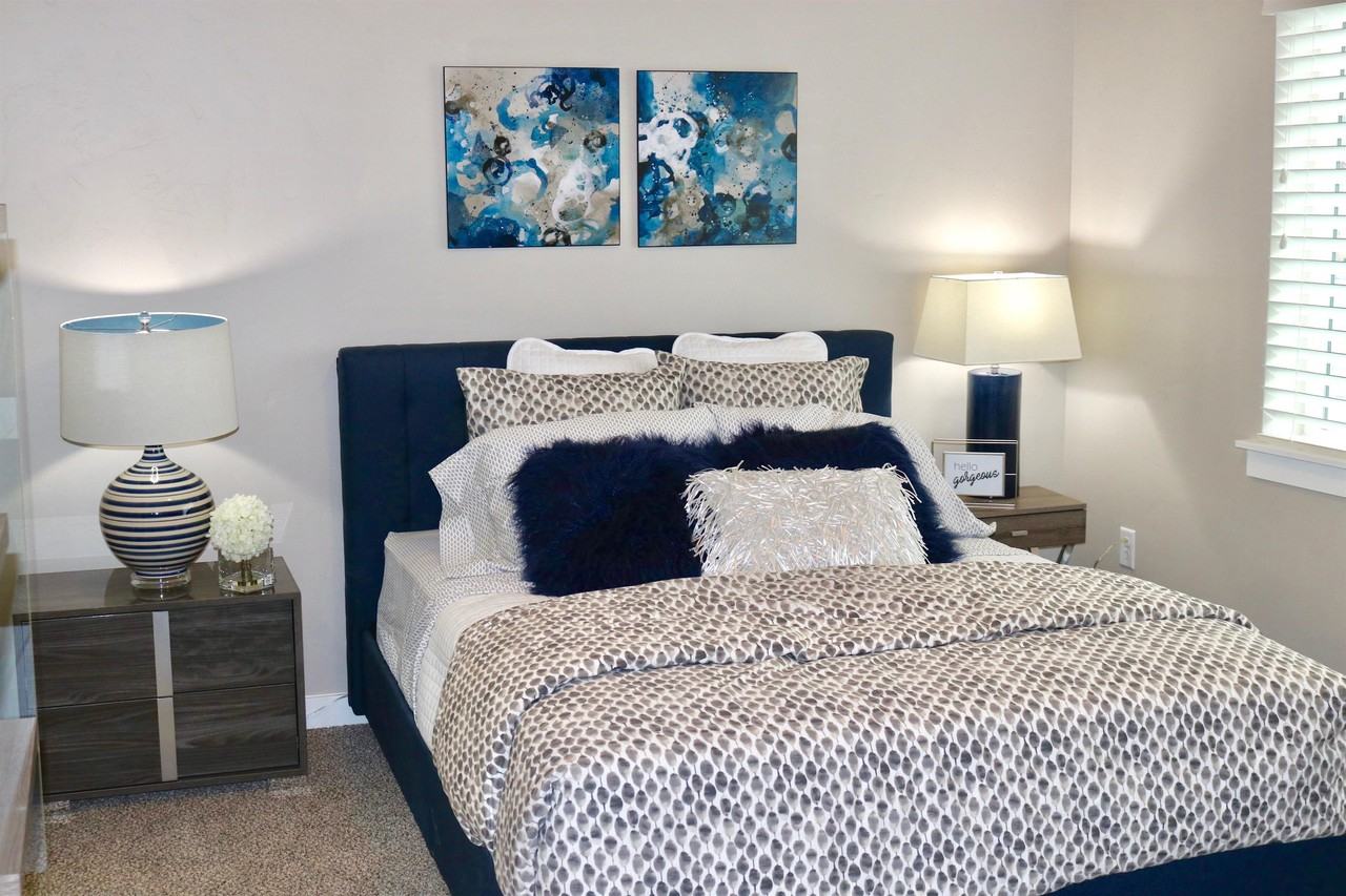 594 En #203 - Photo 3 of 12