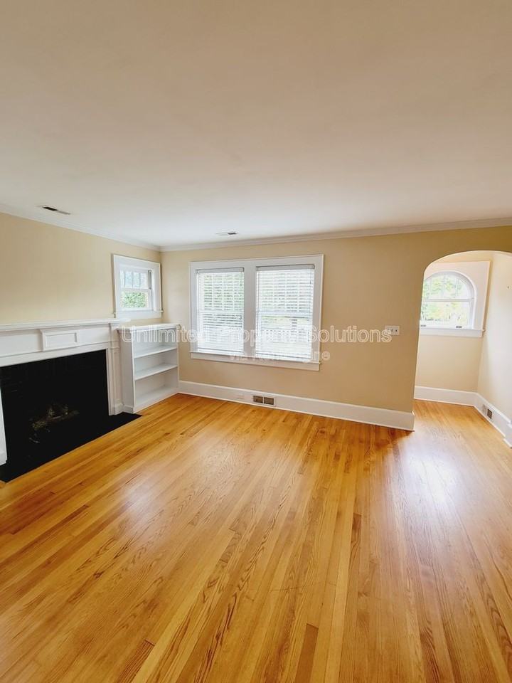 116 Keaton Ave - Photo 5 of 28