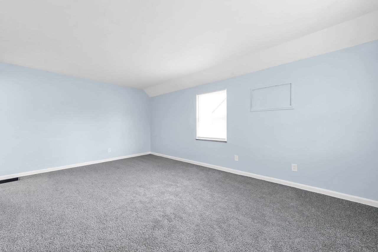 118 N Kellner Rd #1 - Photo 7 of 26