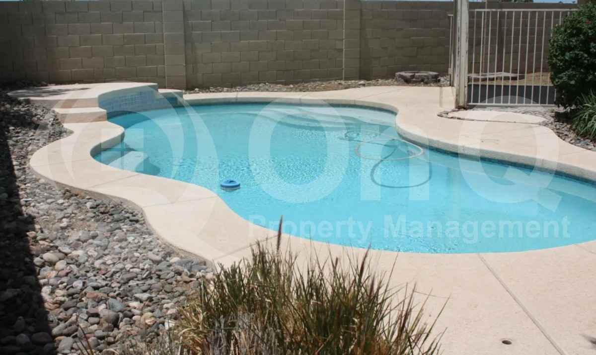 9041 W Caribbean Ln - Photo 7 of 9