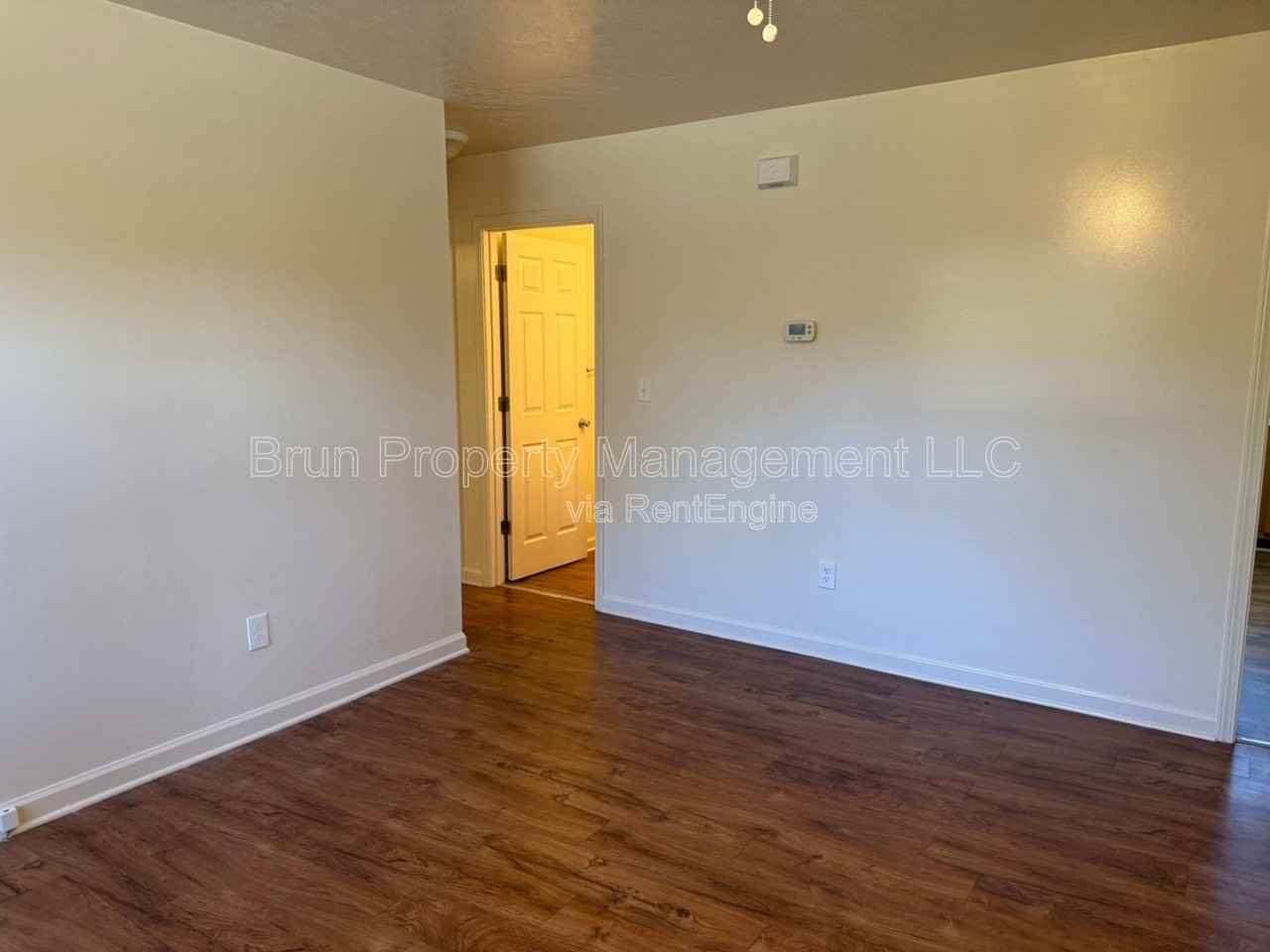 5036 Willoway Dr - Photo 3 of 22