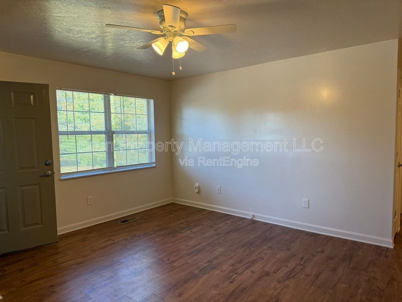 5036 Willoway Dr - Photo 5 of 22