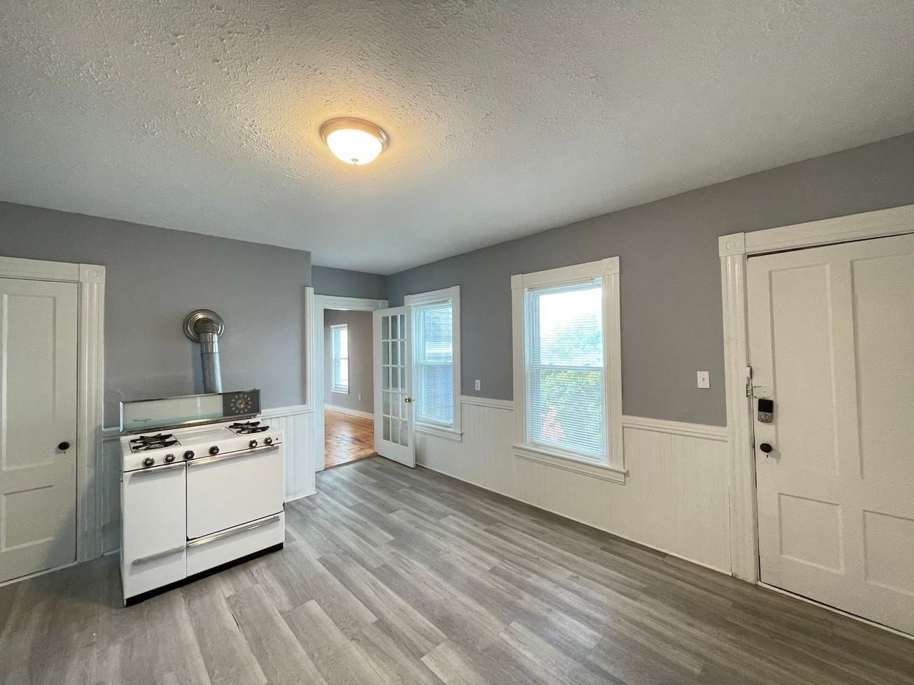 357 Wilson St #3 - Photo 4 of 26