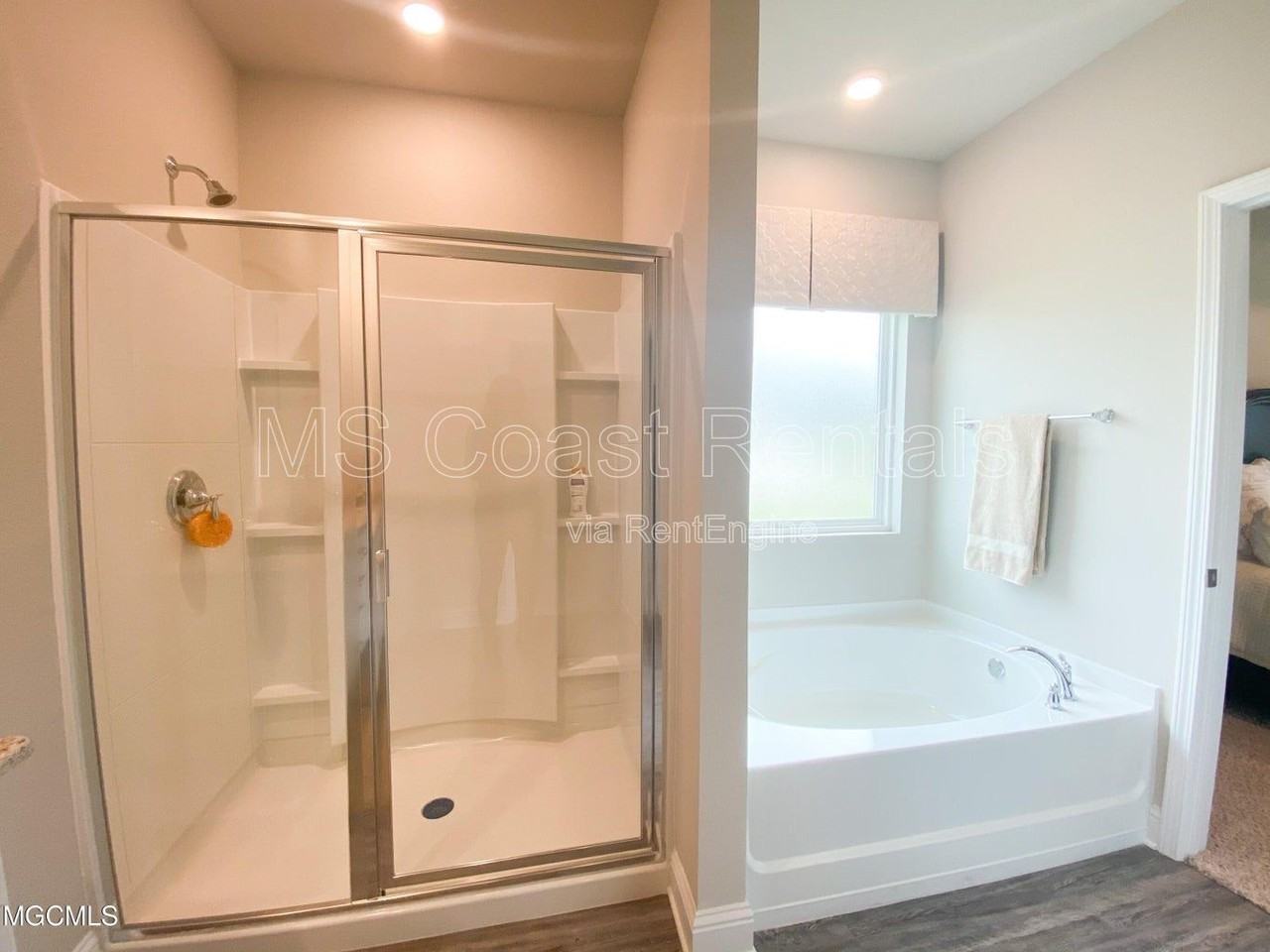 5504 Leeds Ln - Photo 6 of 20