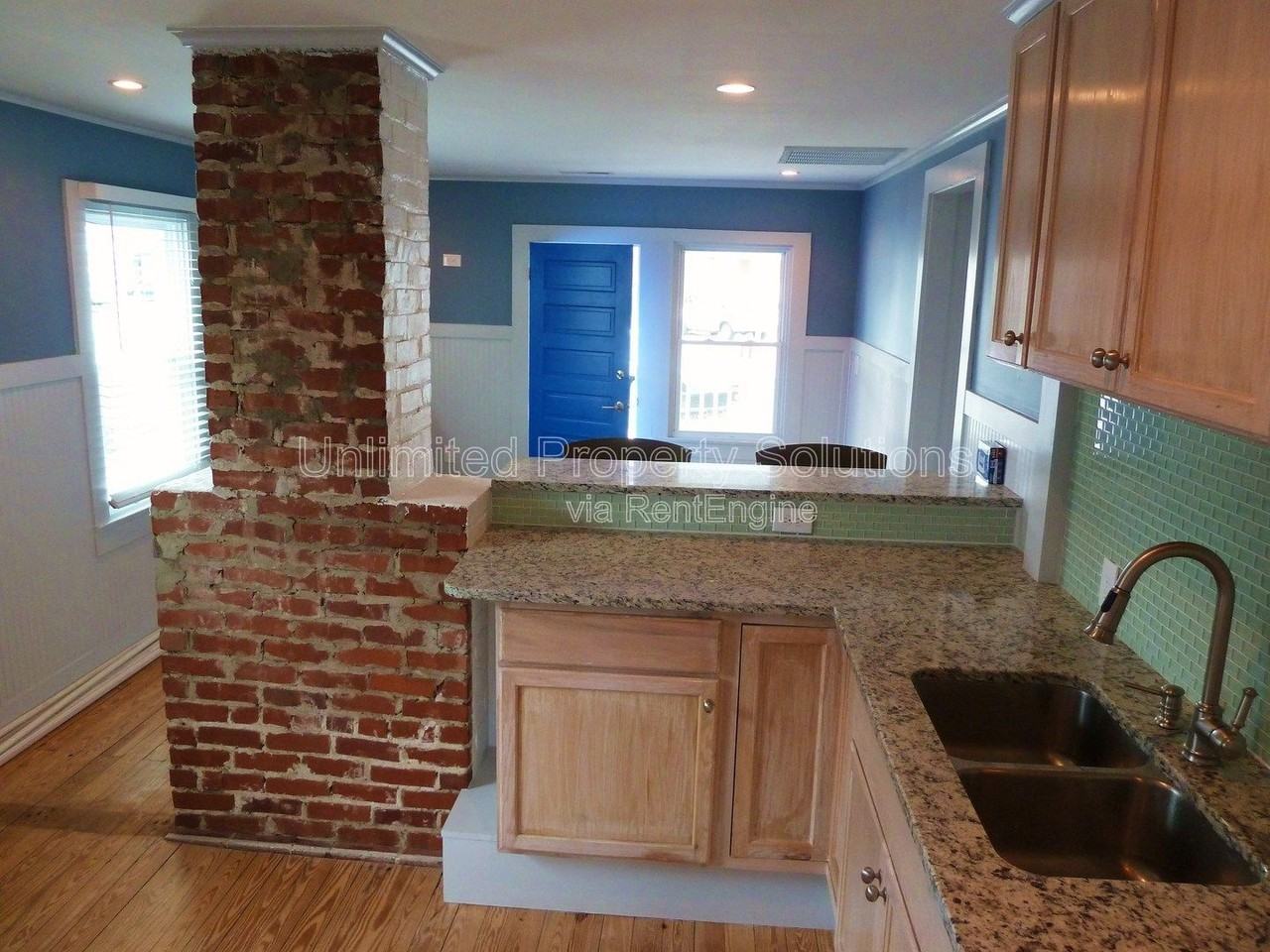 204 Cape Fear Blvd - Photo 6 of 17