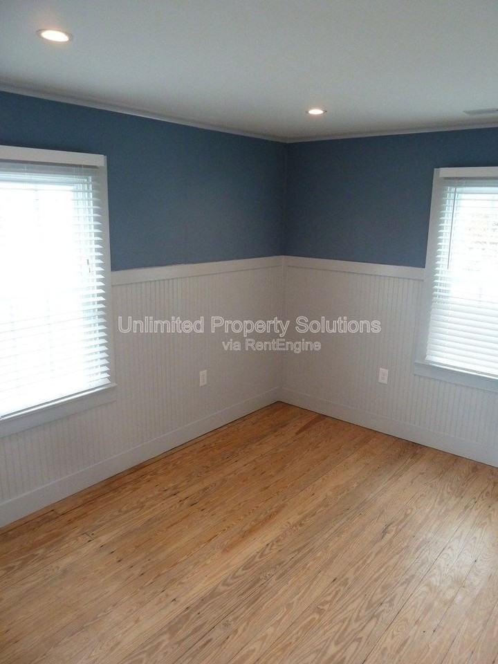 204 Cape Fear Blvd - Photo 7 of 17