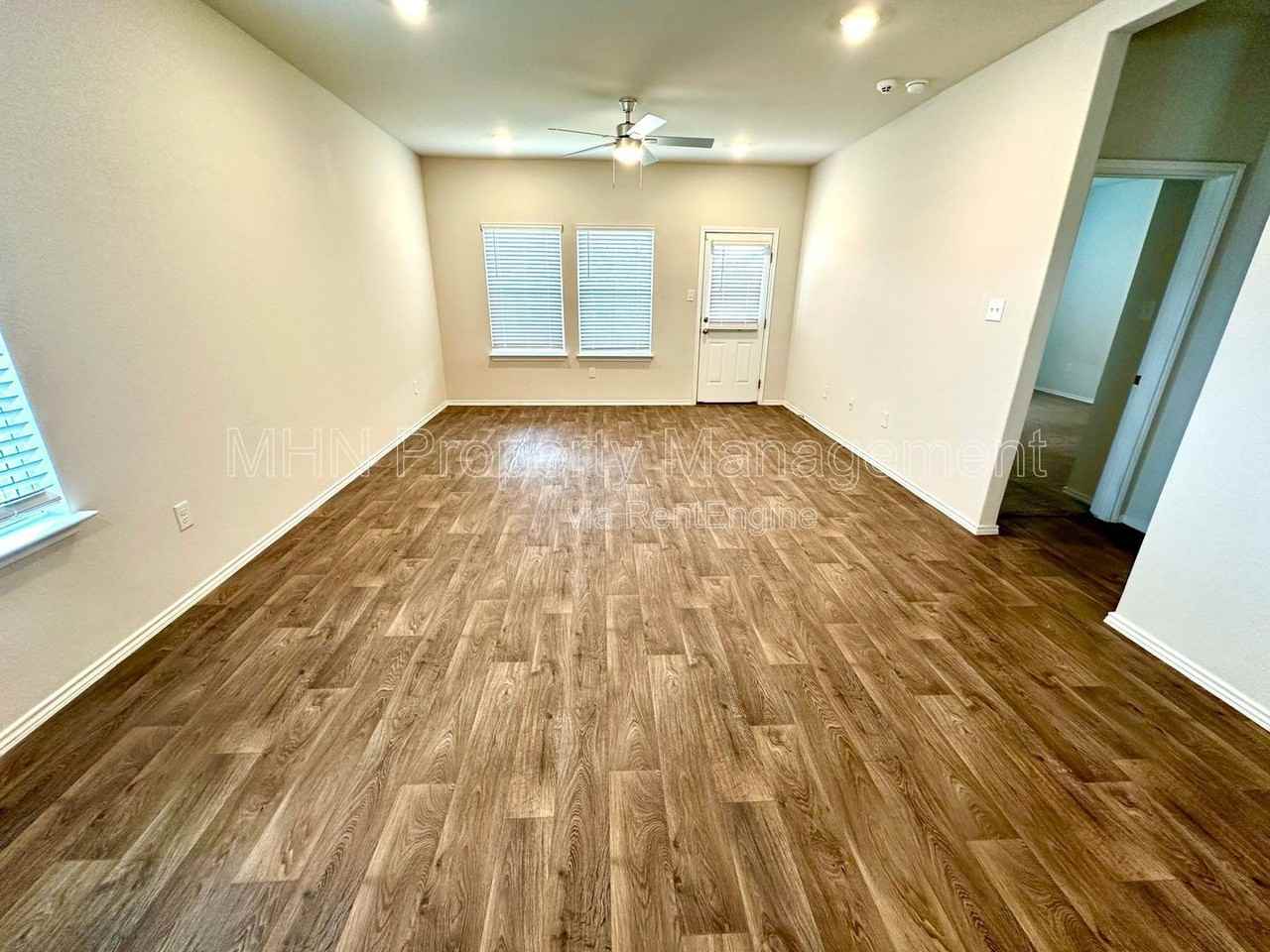 4051 Basil Mdw - Photo 4 of 17