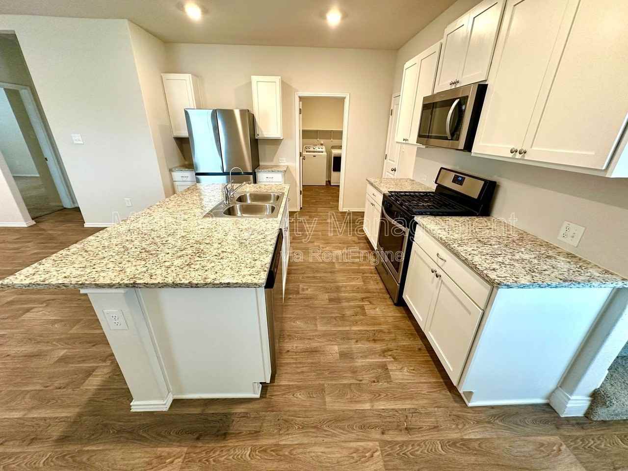 4051 Basil Mdw - Photo 5 of 17