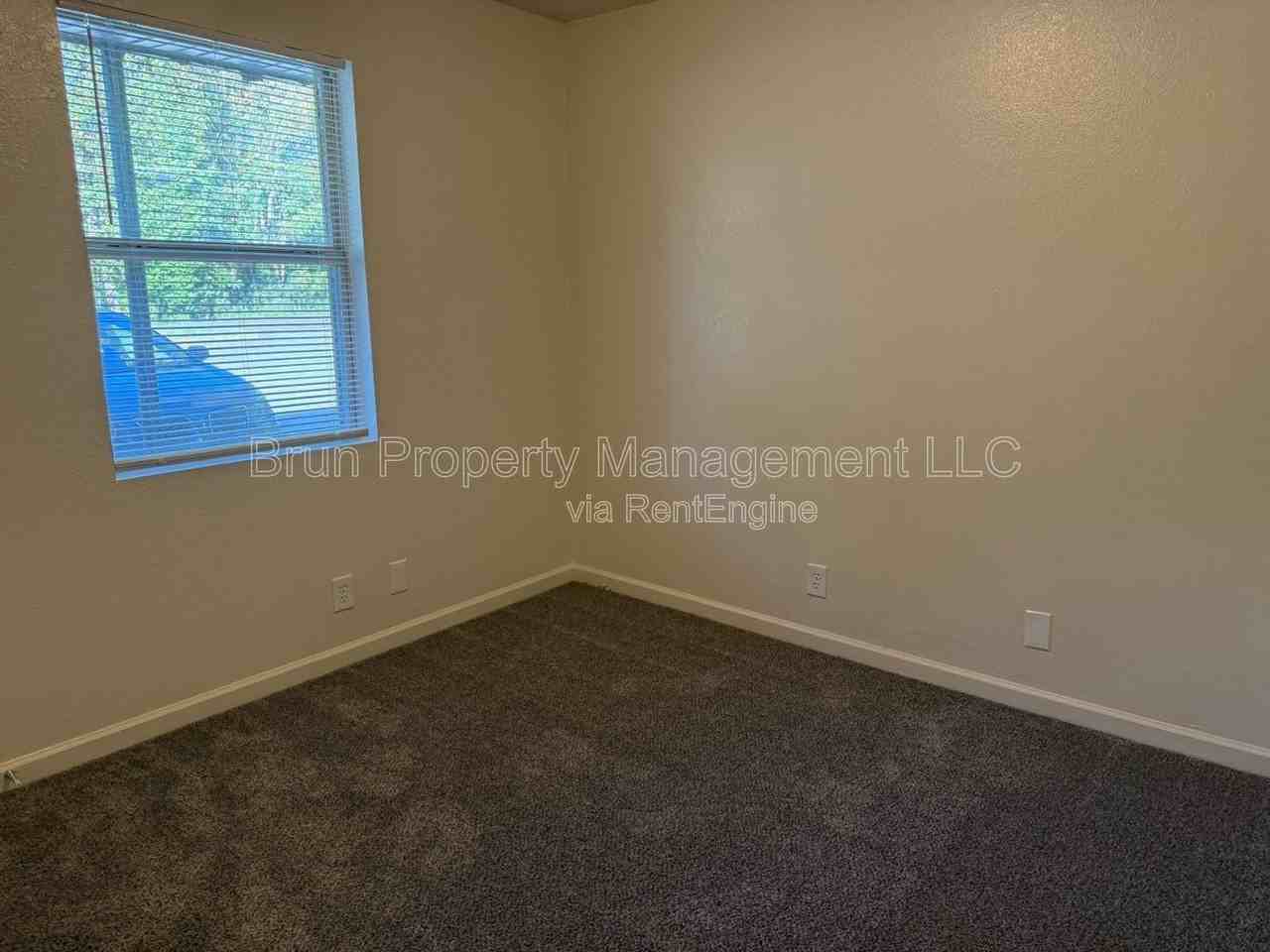 516 E Red Bud Rd - Photo 7 of 17