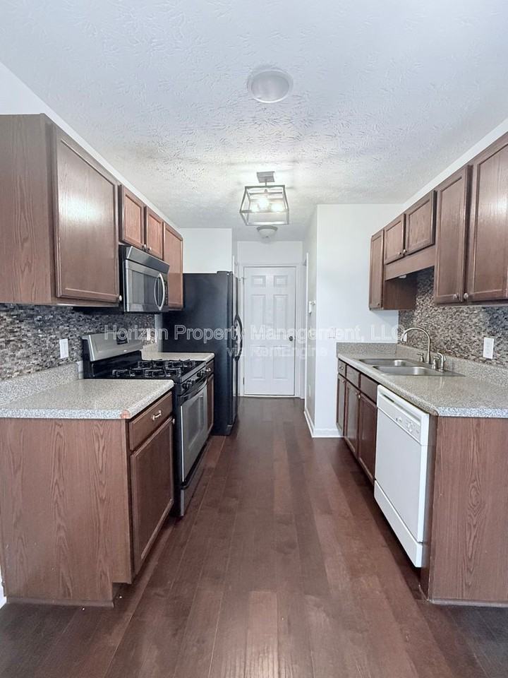 5705 Mountain Top Pl - Photo 5 of 22