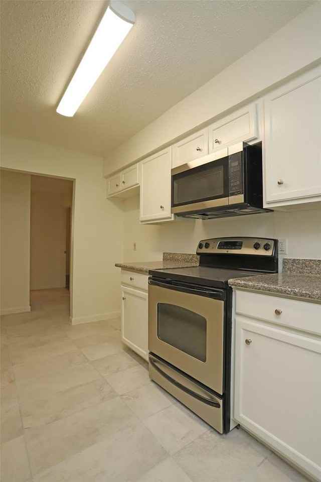 5023 Monteith Dr - Photo 7 of 19