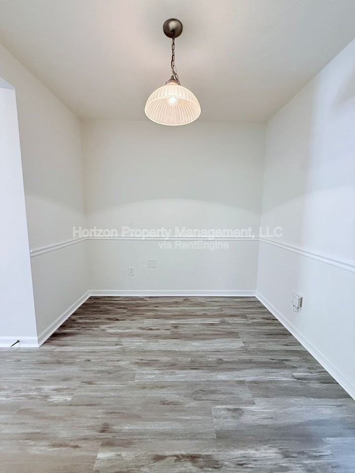 1593 Little Creek Dr - Photo 6 of 15