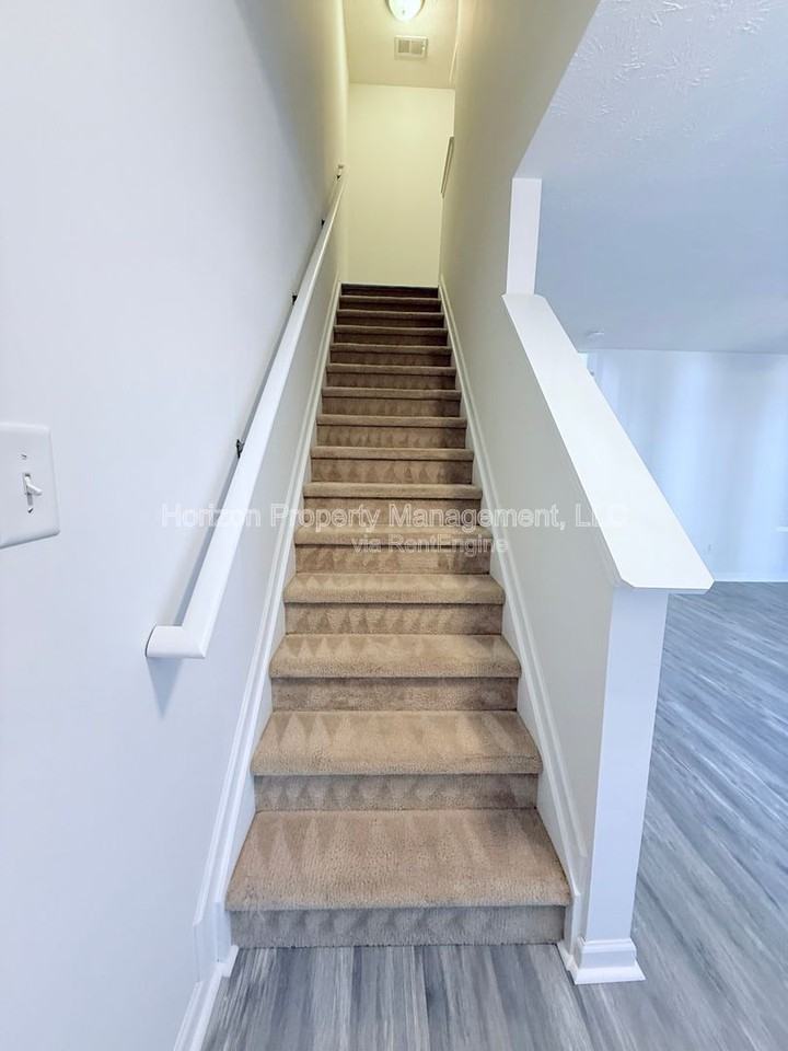 1593 Little Creek Dr - Photo 7 of 15