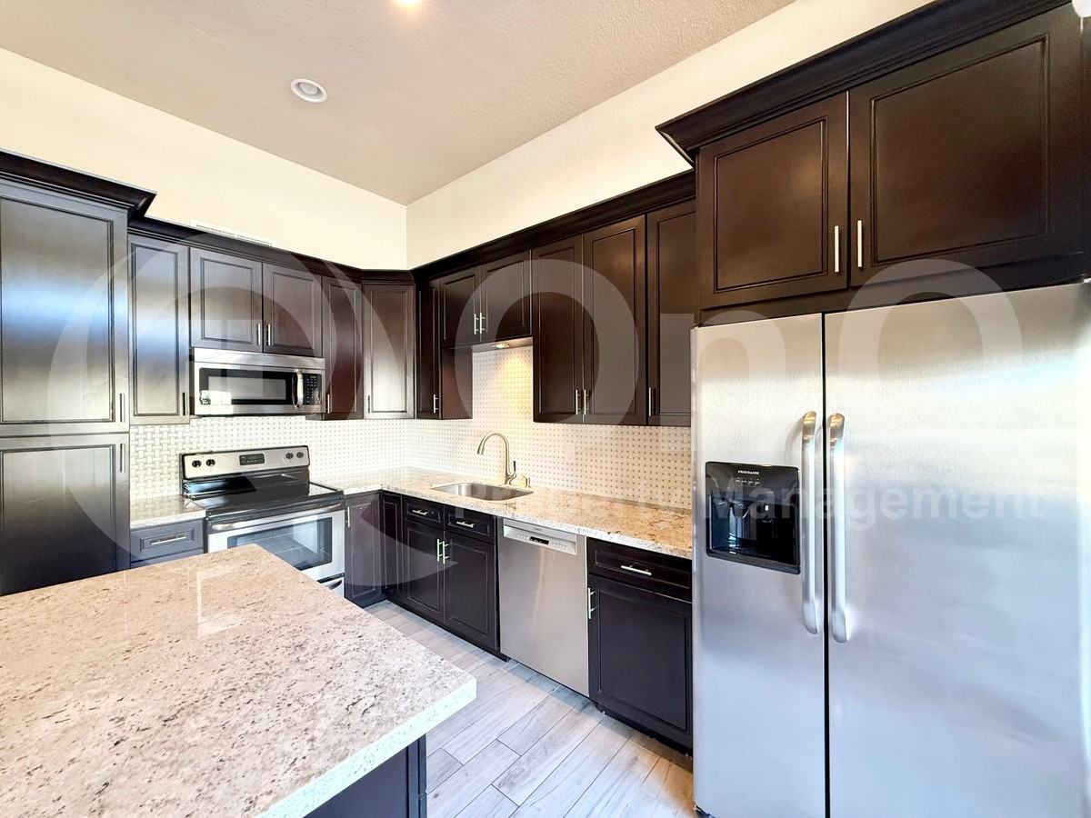 15615 E Chicory Dr - Photo 4 of 19