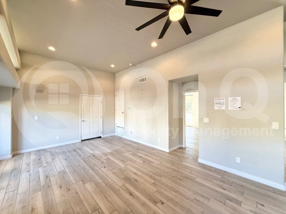 15615 E Chicory Dr - Photo 7 of 19