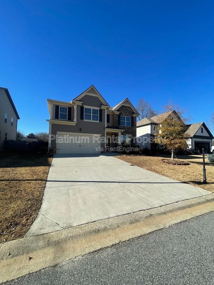 4425 Huron Dr - Photo 3 of 50