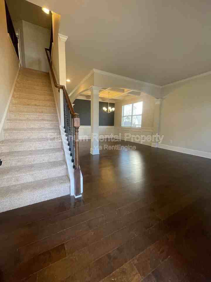 4425 Huron Dr - Photo 5 of 50