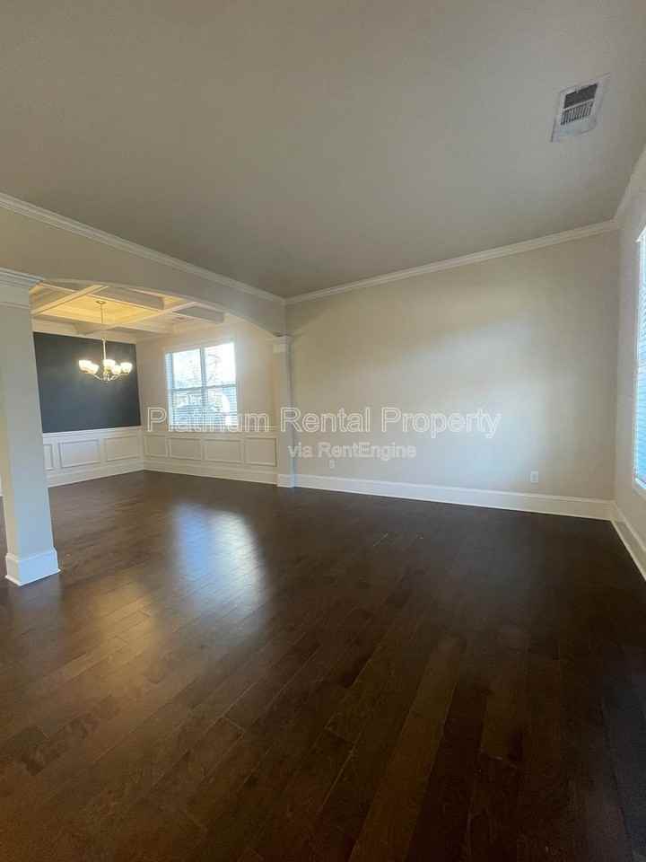 4425 Huron Dr - Photo 6 of 50