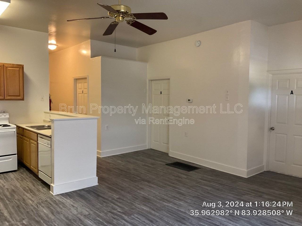 1206 Forest Ave - Photo 6 of 32