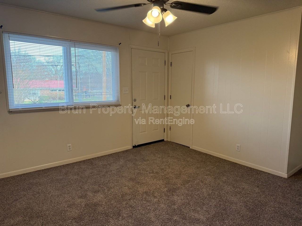 1420 Mcarthur Rd #23 - Photo 3 of 17