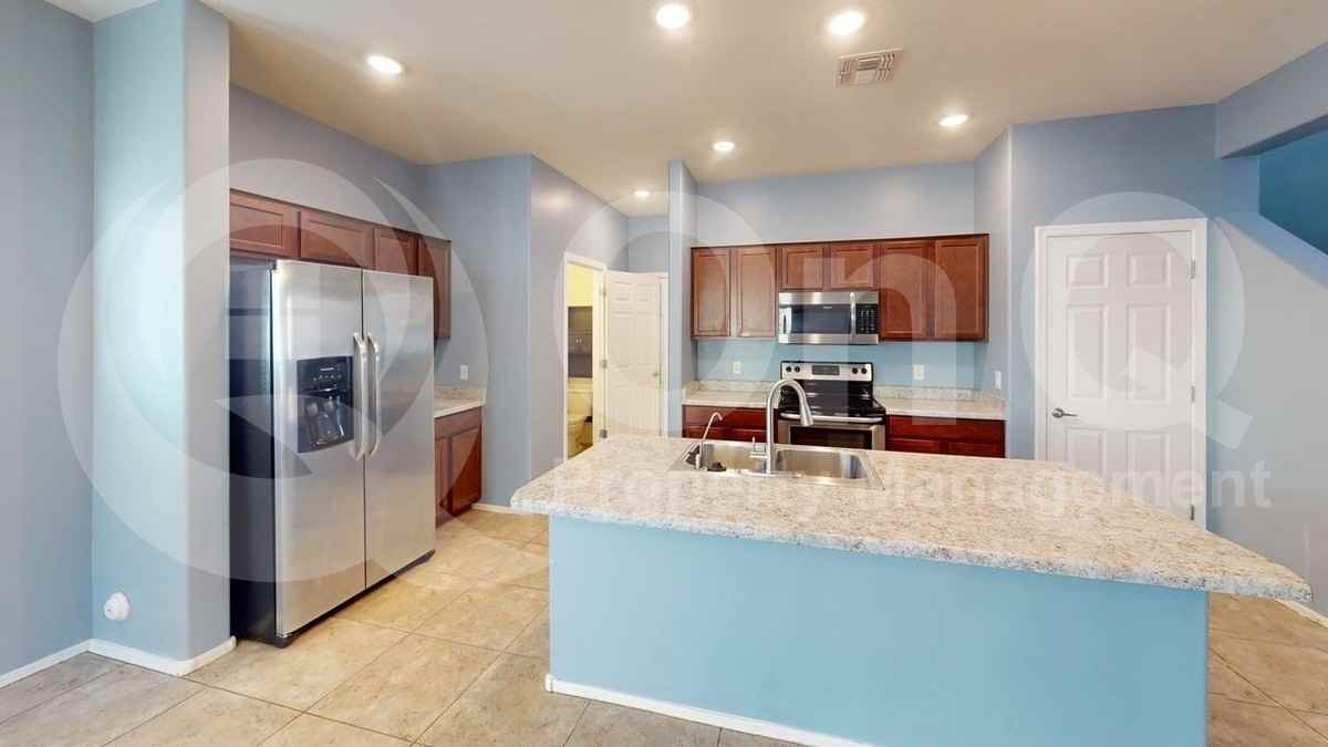 8016 S Tate Loop - Photo 4 of 22