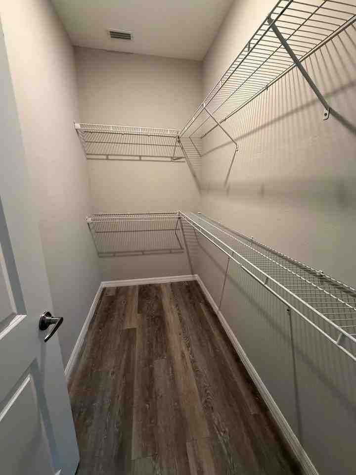 1156 Melville Rd - Photo 3 of 31