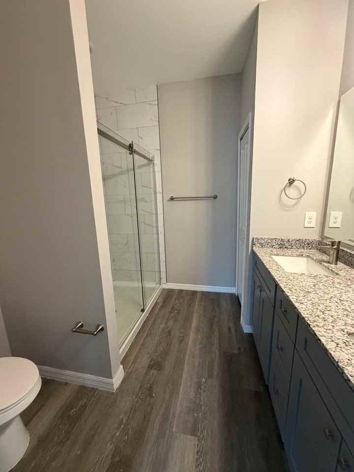 1156 Melville Rd - Photo 4 of 31