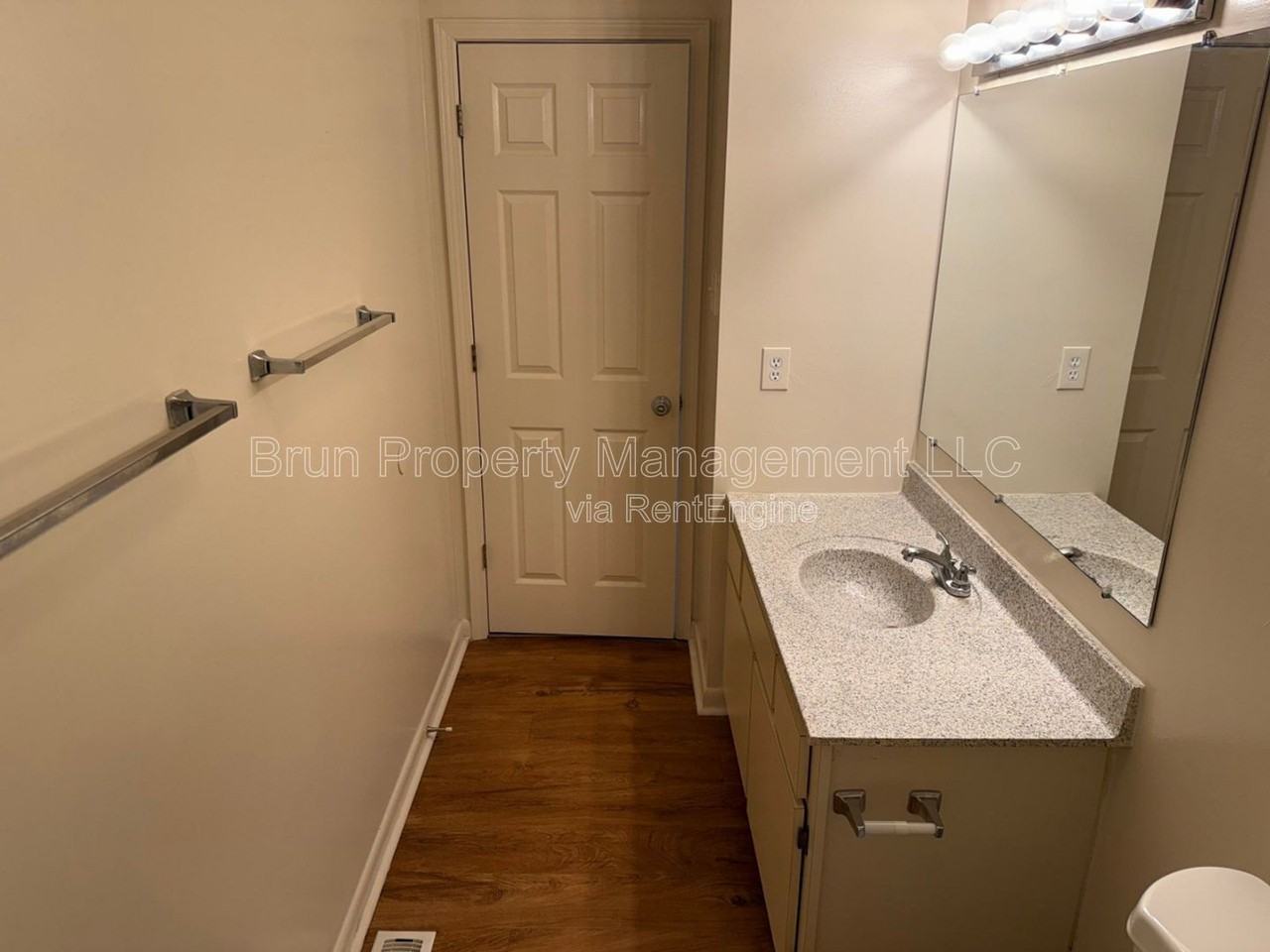 1105 W Parkway Ave #20 - Photo 6 of 20