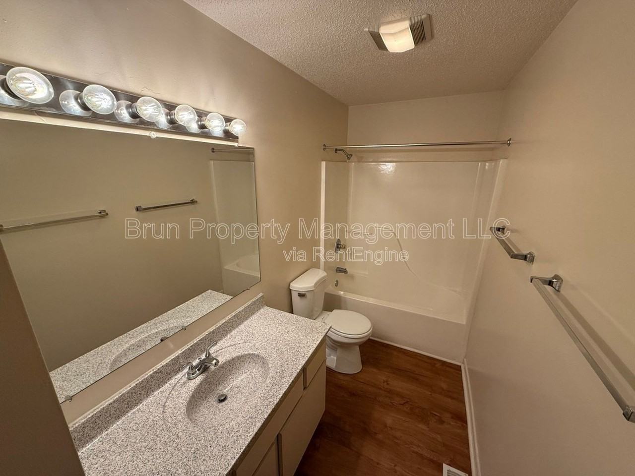 1105 W Parkway Ave #20 - Photo 7 of 20