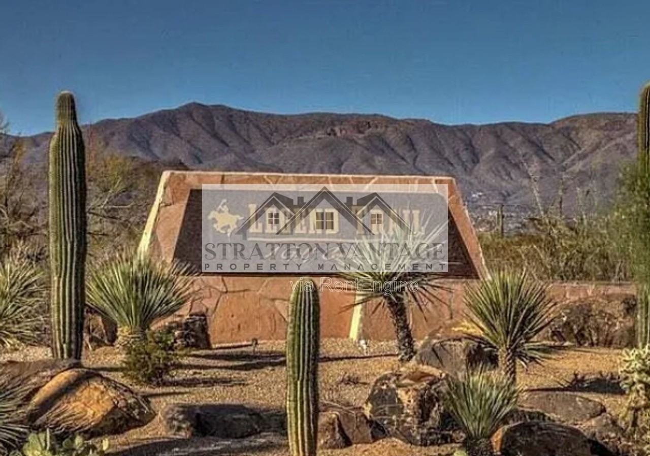 9562 E Cavalry Dr - Photo 2 of 7