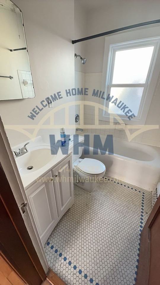 3019 N 61st St - Photo 6 of 6