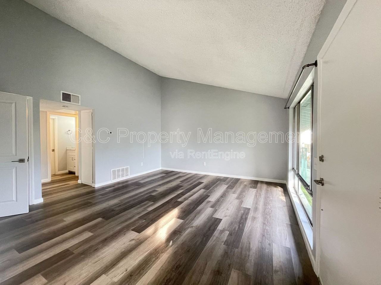 1817 E Grand Ave #22 - Photo 4 of 11