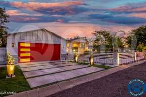 featured image of 3429 E Coolidge St