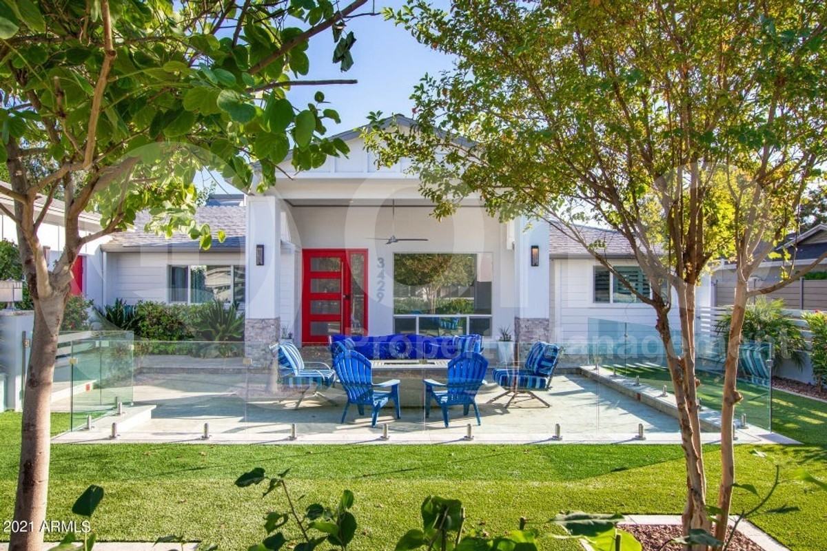 3429 E Coolidge St - Photo 4 of 21