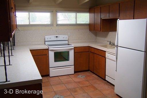 5913 E Lester Dr - Photo 3 of 28