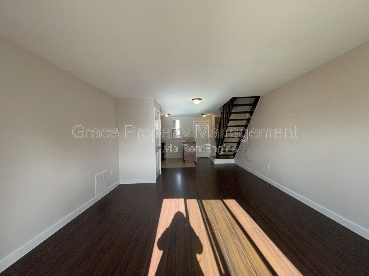 1125 Sir Galahad Dr #C - Photo 3 of 12