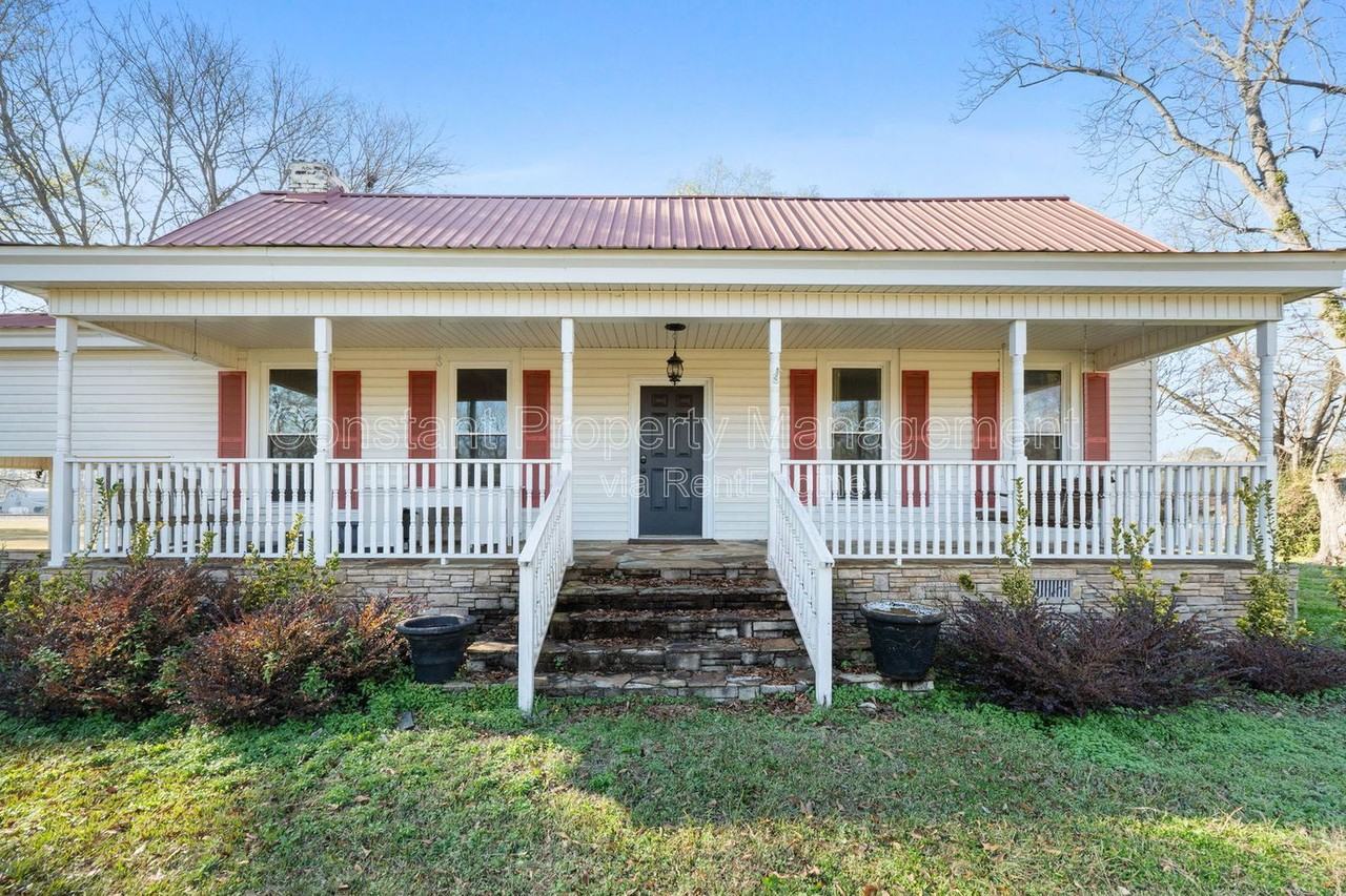 138 Main St - Photo 3 of 34