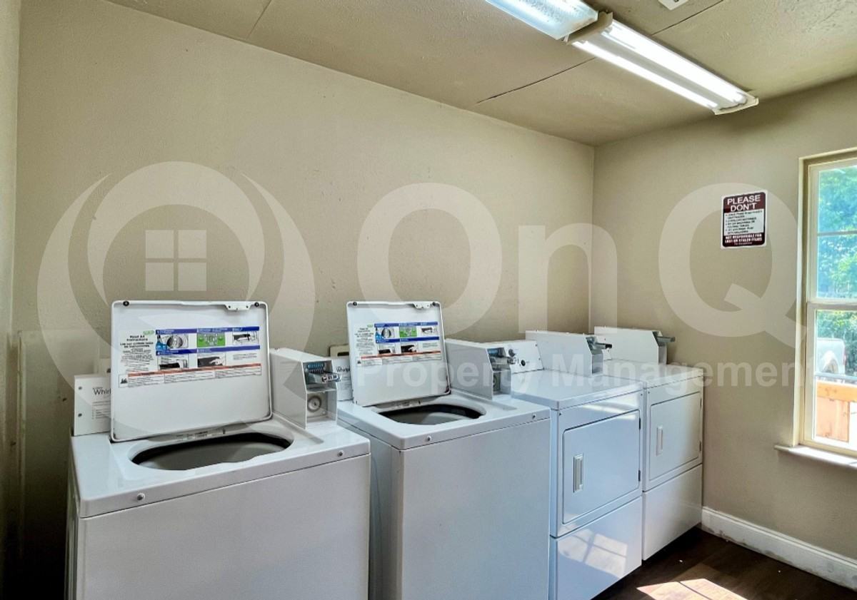 410 Bryan St #17 - Photo 3 of 16