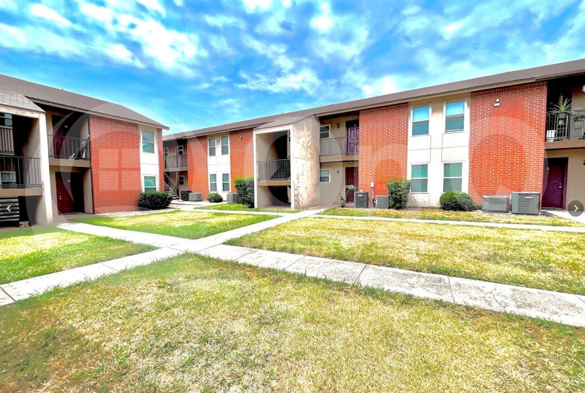 410 Bryan St #17 - Photo 4 of 16