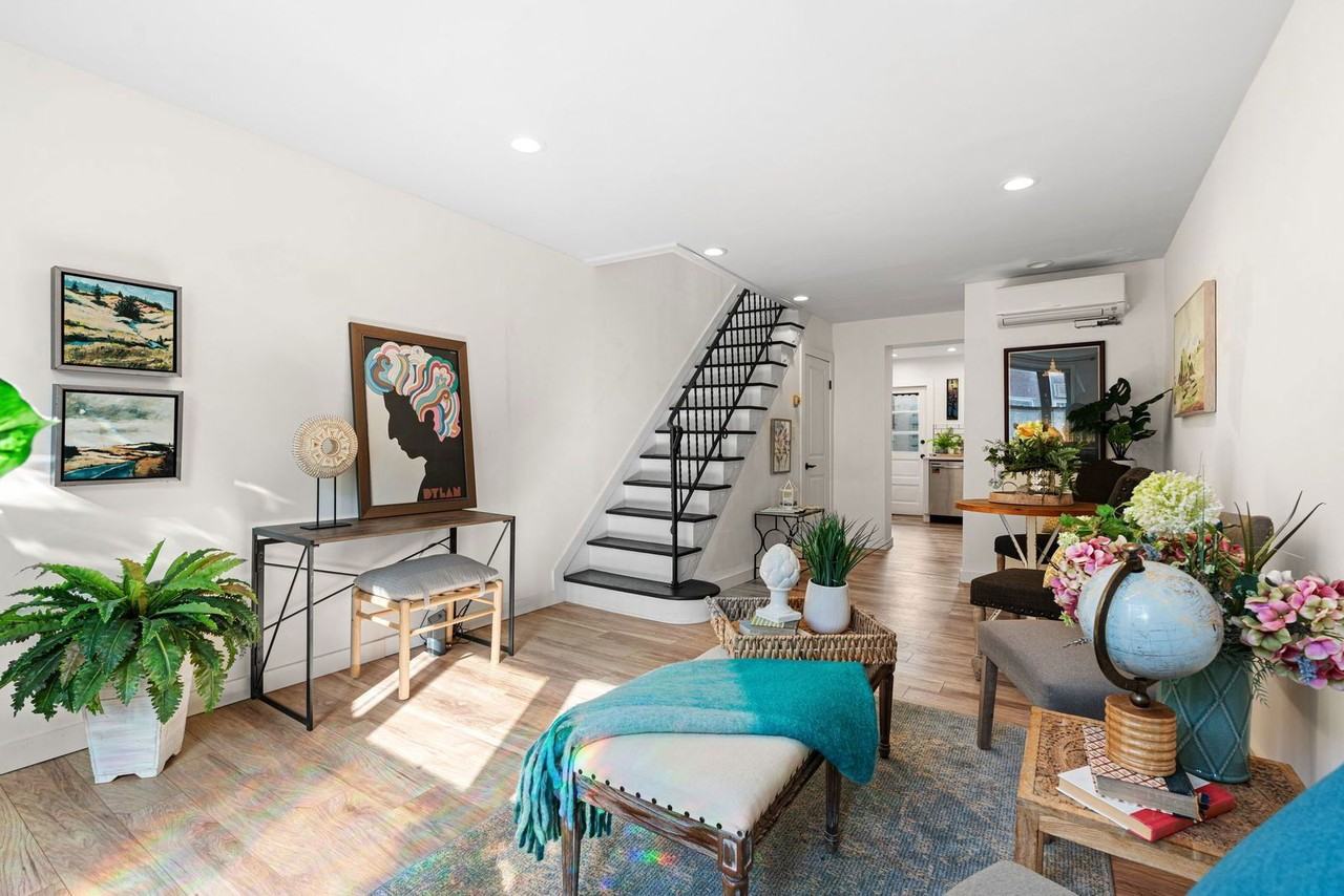 629 Sears St - Photo 7 of 25