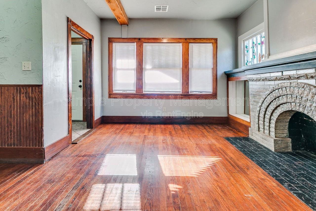 1709 Nw 32nd St - Photo 6 of 21