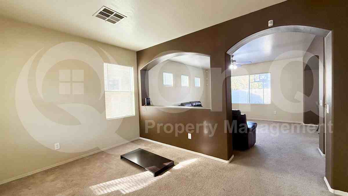 4170 E Sheffield Ave - Photo 7 of 21