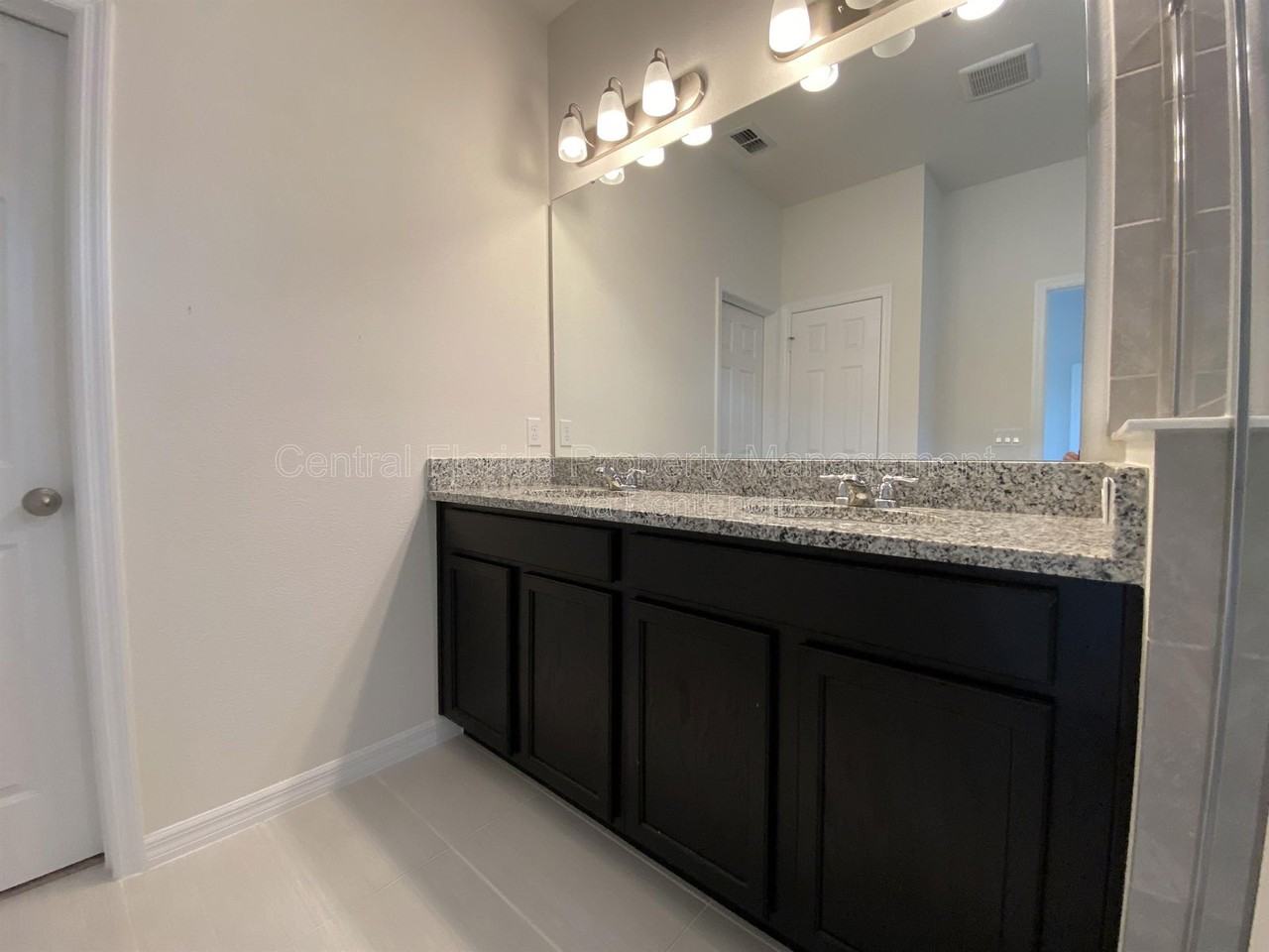 12040 Ryegrass Trl - Photo 7 of 21