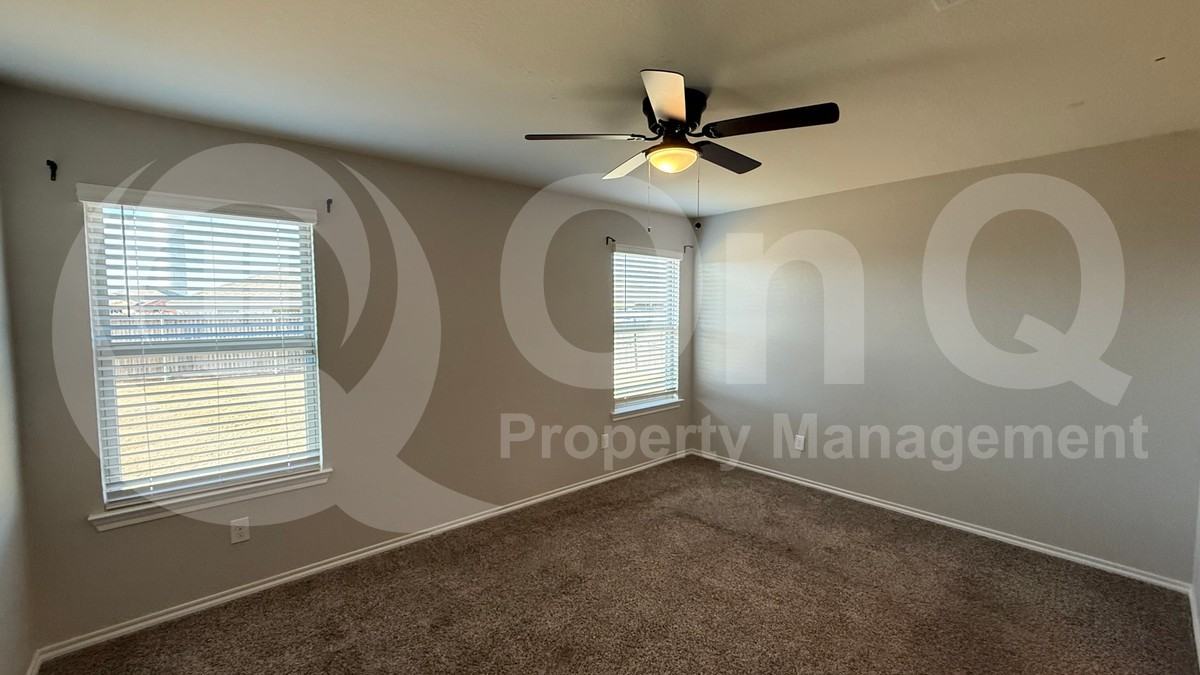 802 Turnbuckle Ct - Photo 7 of 17