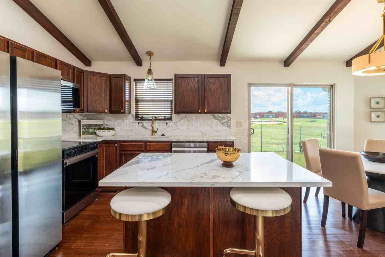 724 S Bristol Cir #11 - Photo 7 of 34