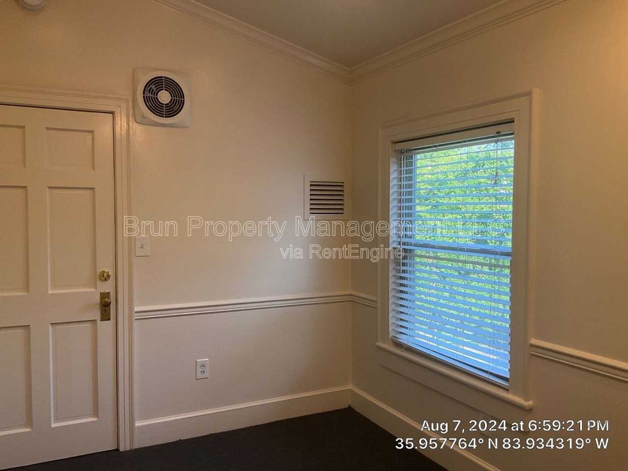 1716 Clinch Ave #A - Photo 7 of 35