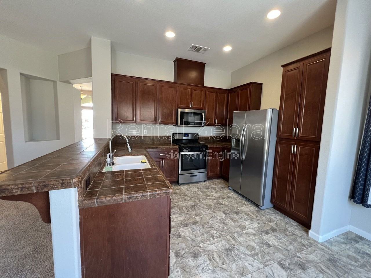 335 Tashima Dr - Photo 7 of 24