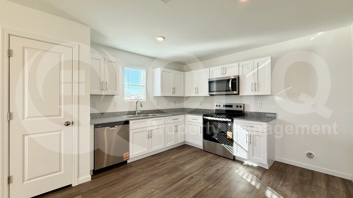 14515 S Vera Cruz Rd - Photo 3 of 18