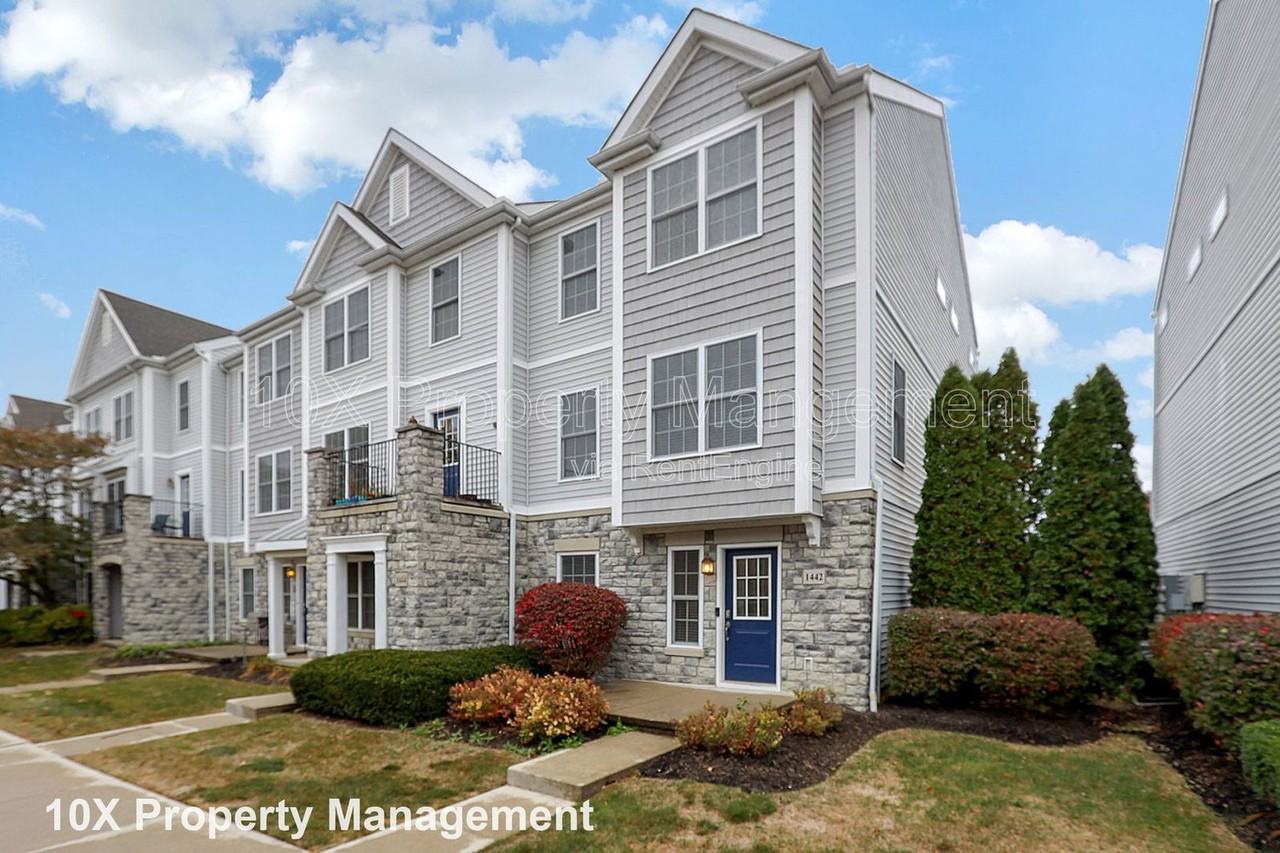 1442 Bloomington Blvd - Photo 4 of 35